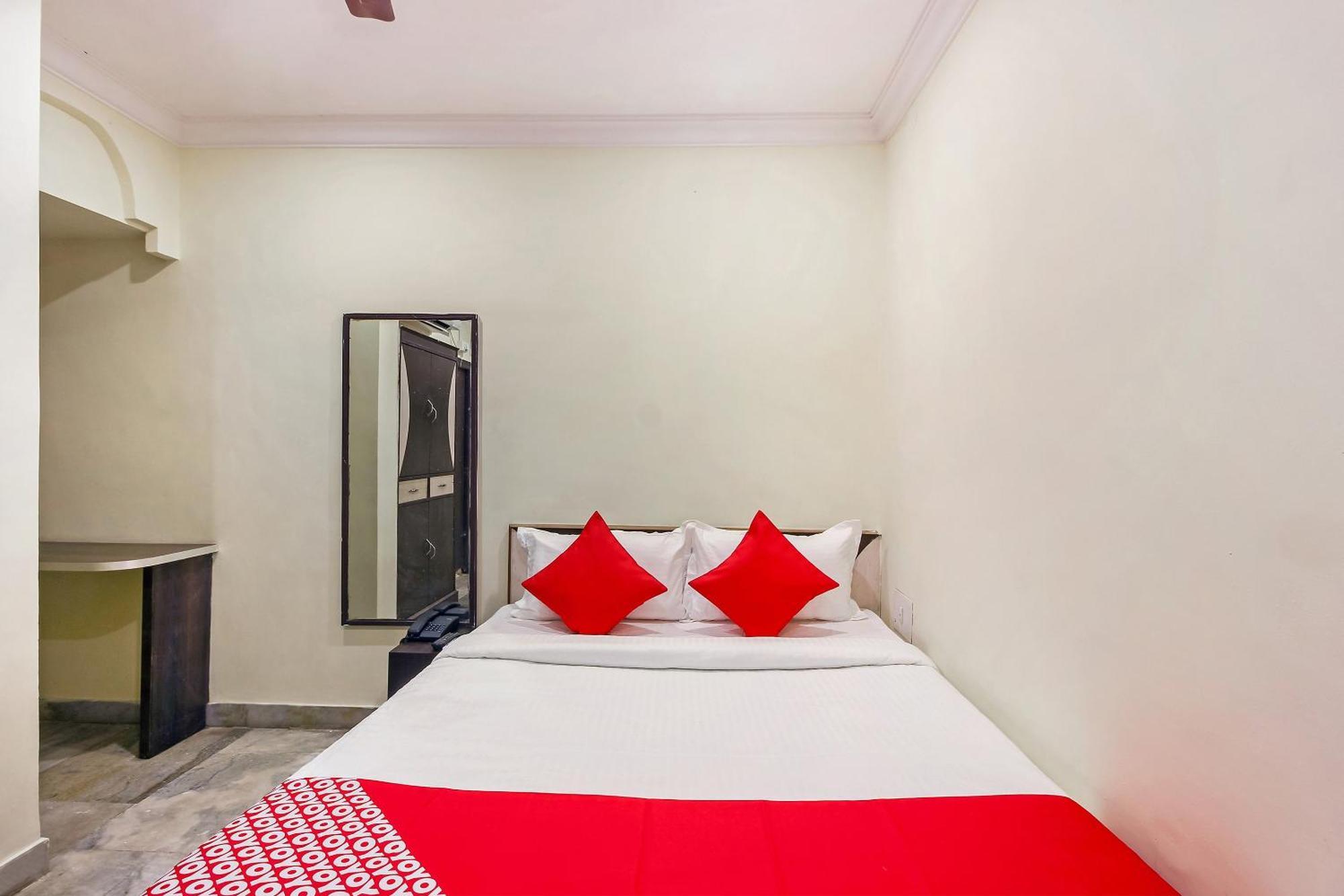 Hotel O Pearl City Hyderabad Exterior foto